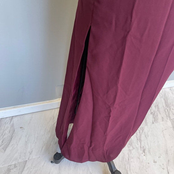 Fame and Partners Dress-back strap detail burgundy size 4 - Picture 6 of 8